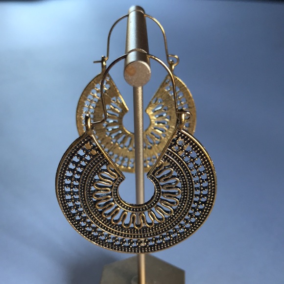 New! Gypsy Drop Earrings - Picture 3 of 14